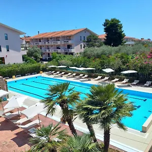 https://green-sporting-club-hotel.hotelsalgherosardinia.com